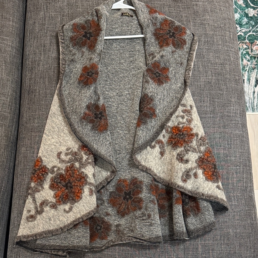 LOLA Made in Italy Wool Cape Cardigan Boho Floral Felted Shawl Coat Oversized